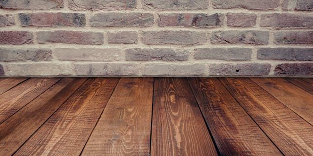 The Ultimate Guide to Underfloor Heating: Engineered Wood, Solid Wood, and LVT Flooring